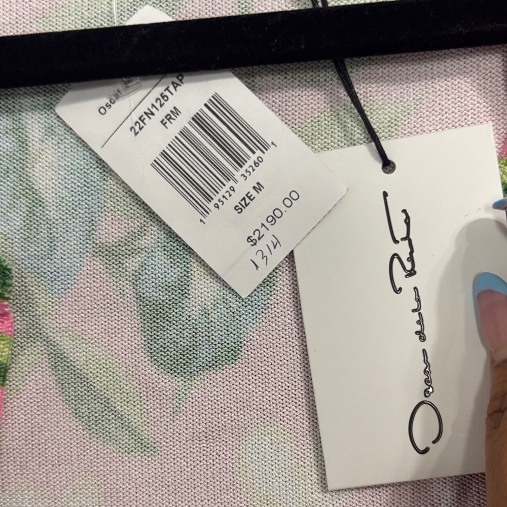 Oscar de la Renta 2 pieces Floral set Tapestry cardigan in pink. retail $3400 - Picture 8 of 8